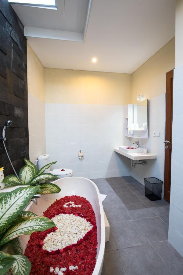 Villa Hitam Putih Legian Bali Seminyak Exteriér fotografie