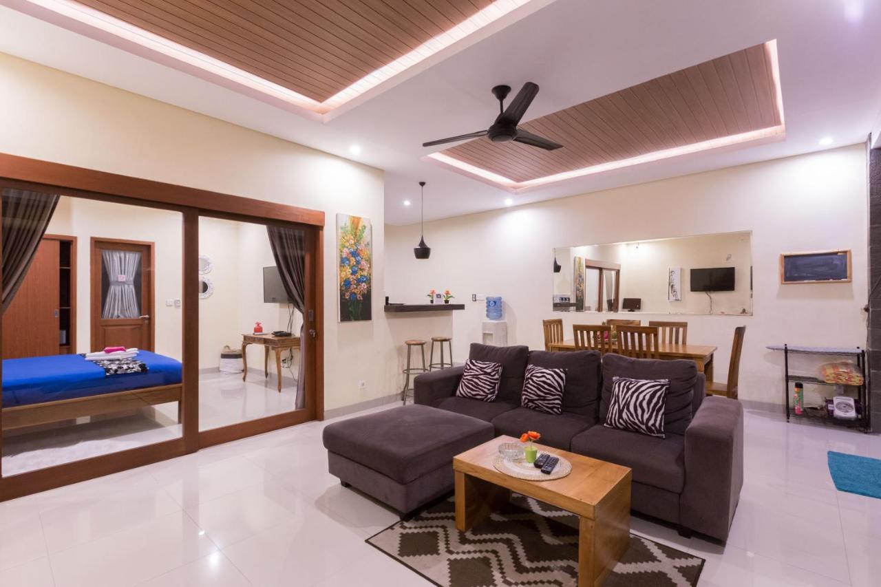 Villa Hitam Putih Legian Bali Seminyak Exteriér fotografie